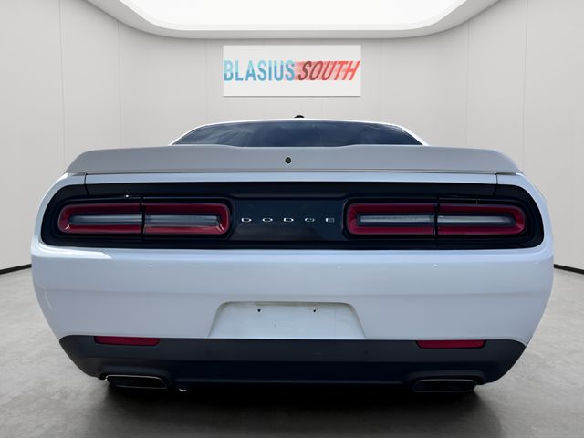2021 Dodge Challenger view 4