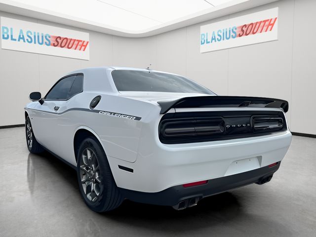 2017 Dodge Challenger view 5