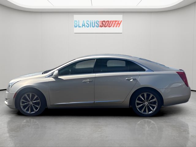 2013 Cadillac XTS view 4