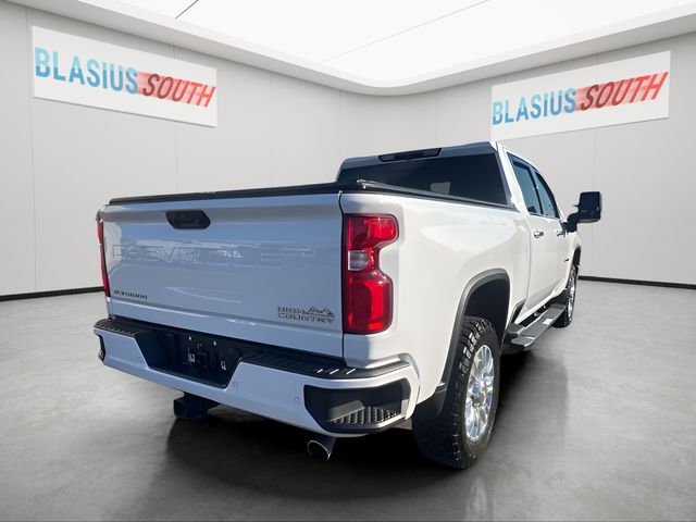 2023 Chevrolet Silverado 2500HD view 4