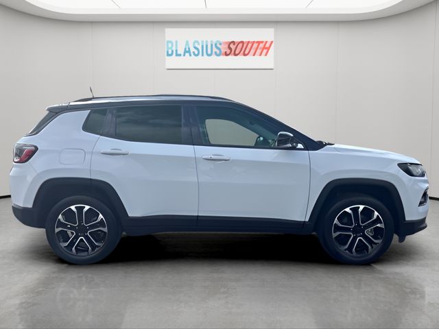 2022 Jeep Compass view 2