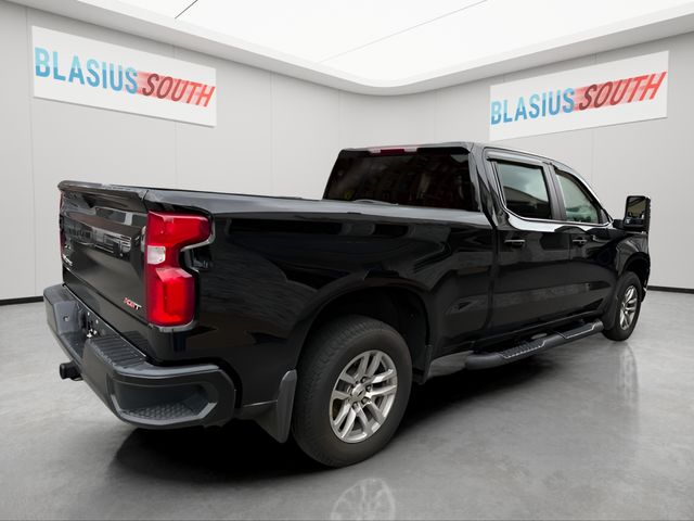 2022 Chevrolet Silverado 1500 LTD view 2