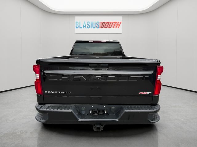 2022 Chevrolet Silverado 1500 LTD view 3
