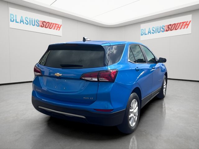 2024 Chevrolet Equinox view 3