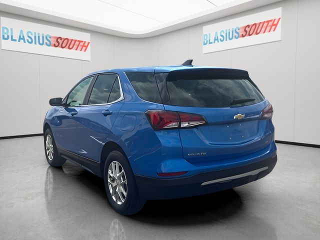 2024 Chevrolet Equinox view 5