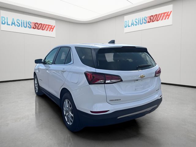 2024 Chevrolet Equinox view 5