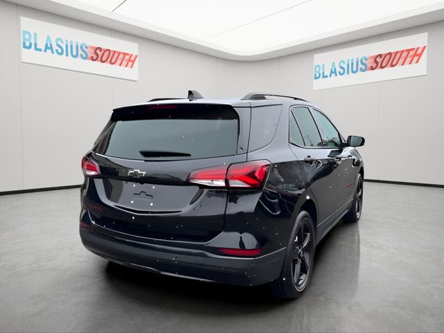 2024 Chevrolet Equinox view 3