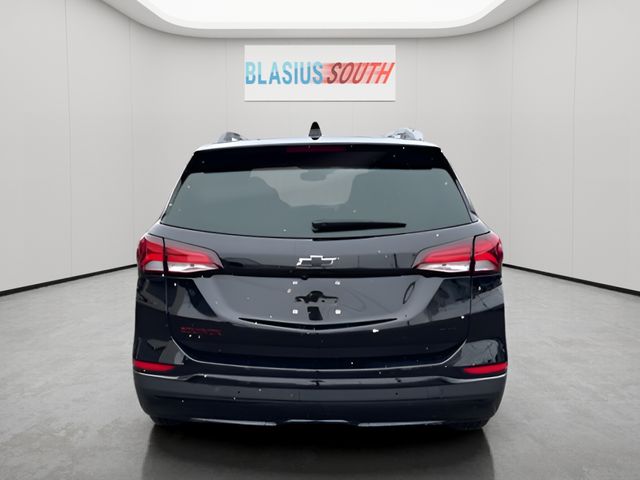 2024 Chevrolet Equinox view 4