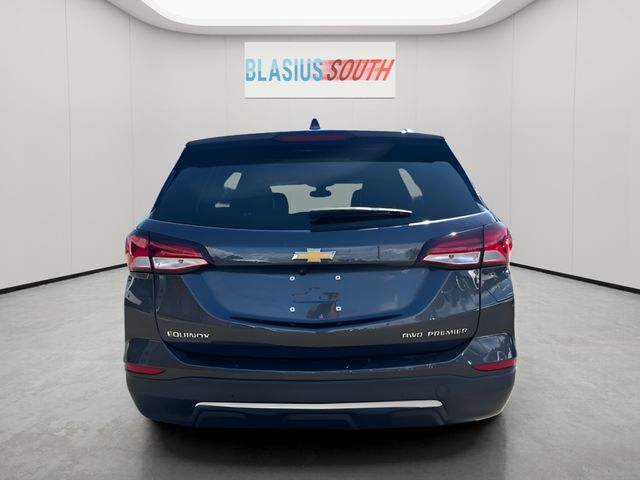 2022 Chevrolet Equinox view 4