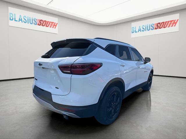 2025 Chevrolet Blazer view 3