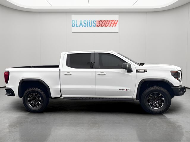 2024 GMC Sierra 1500 view 2