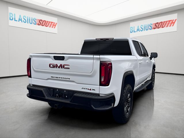 2024 GMC Sierra 1500 view 3