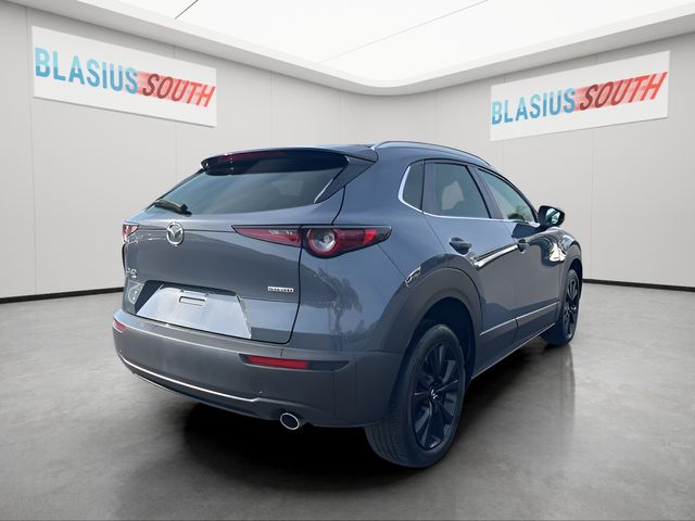 2022 Mazda CX-30 view 3