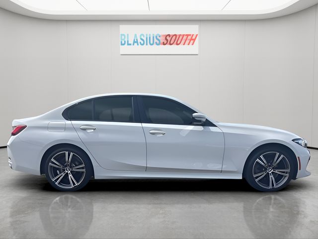 2023 BMW 3 Series view 2