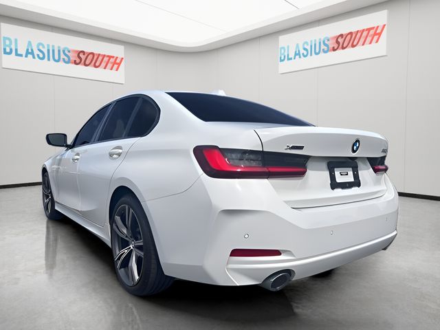 2023 BMW 3 Series view 5