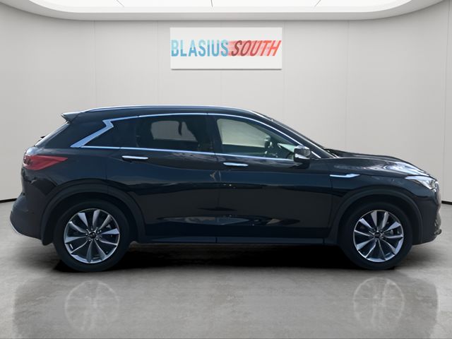 2021 INFINITI QX50 view 2
