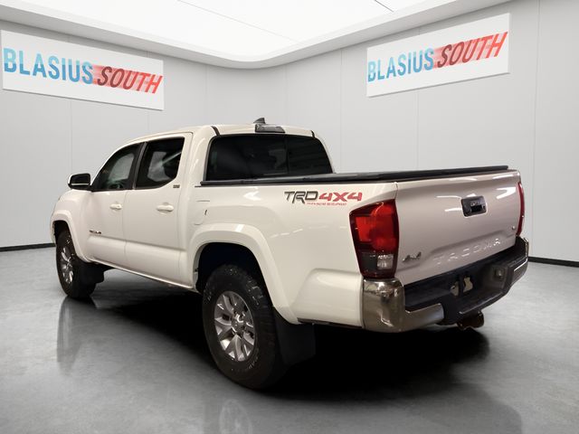 2019 Toyota Tacoma view 5