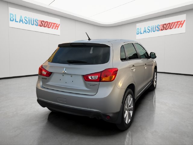 2015 Mitsubishi Outlander Sport view 3