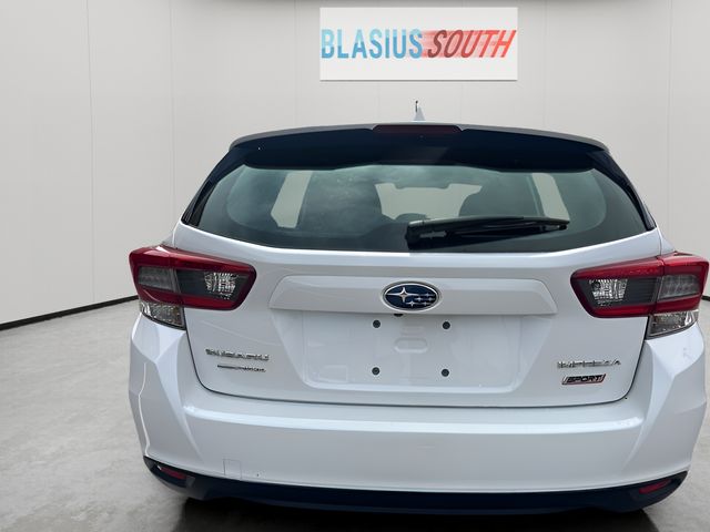2023 Subaru Impreza view 4