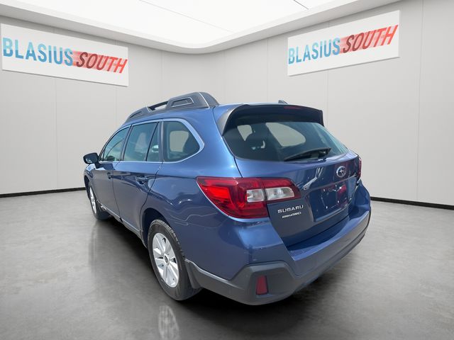 2019 Subaru Outback view 5