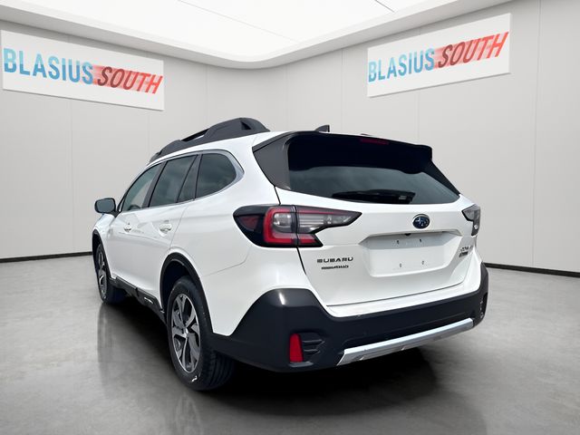 2020 Subaru Outback view 5