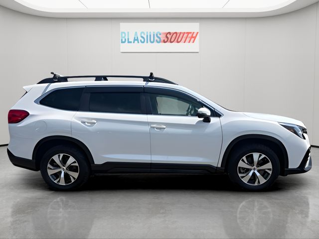 2023 Subaru Ascent view 2