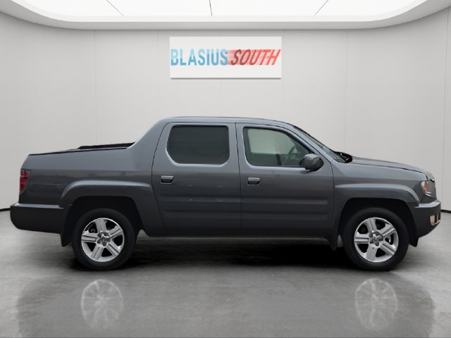 2013 Honda Ridgeline view 2