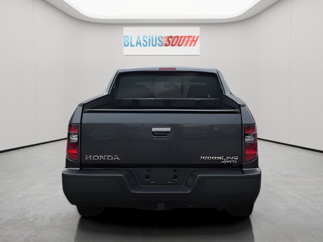 2013 Honda Ridgeline view 4