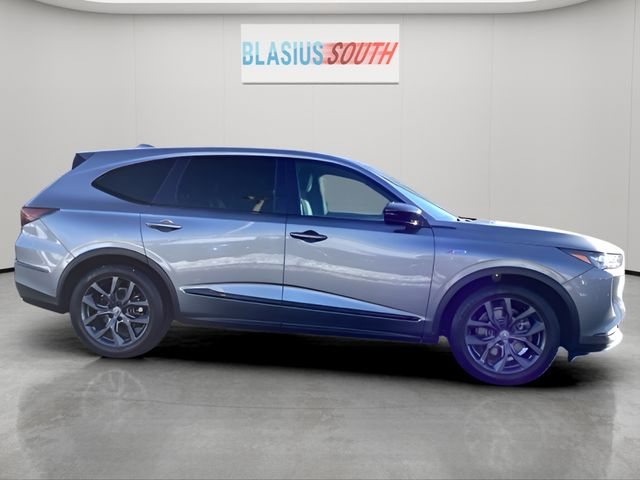 2023 Acura MDX view 3