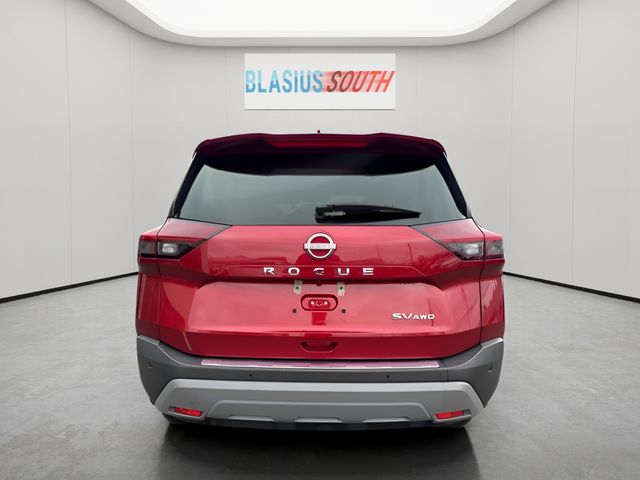 2023 Nissan Rogue view 4