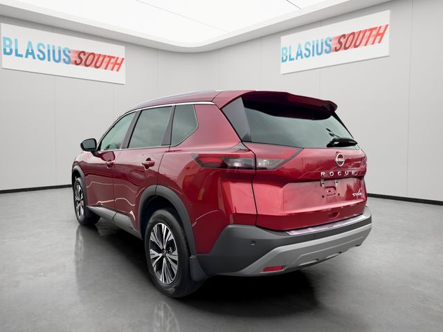 2023 Nissan Rogue view 5
