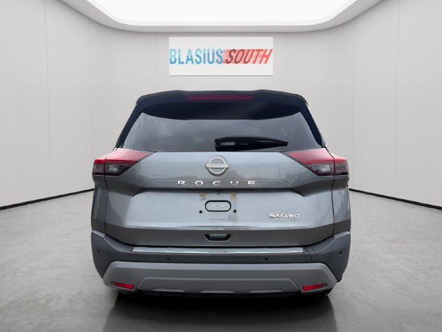 2023 Nissan Rogue view 4