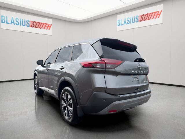 2023 Nissan Rogue view 5