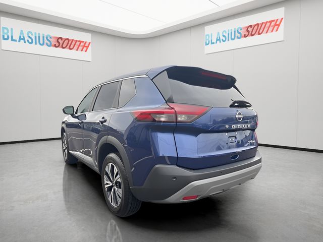 2023 Nissan Rogue view 5