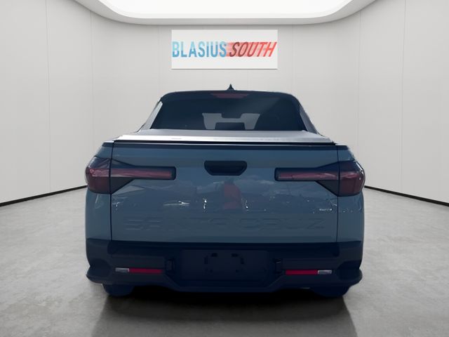 2024 Hyundai Santa Cruz view 4