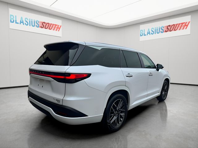 2025 Lexus TX view 3