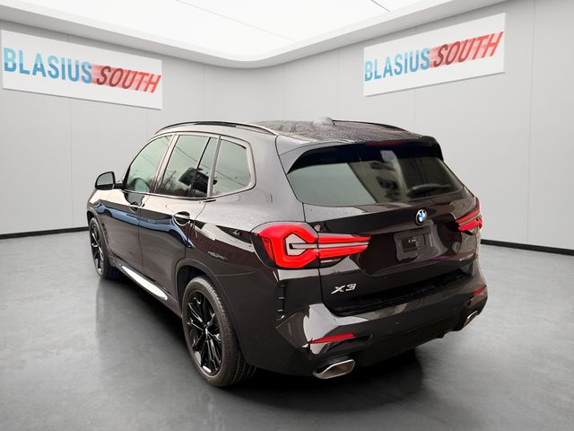 2024 BMW X3 view 5