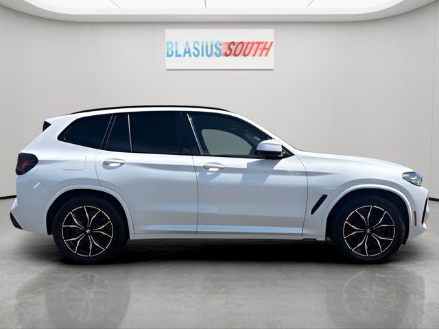 2024 BMW X3 view 2