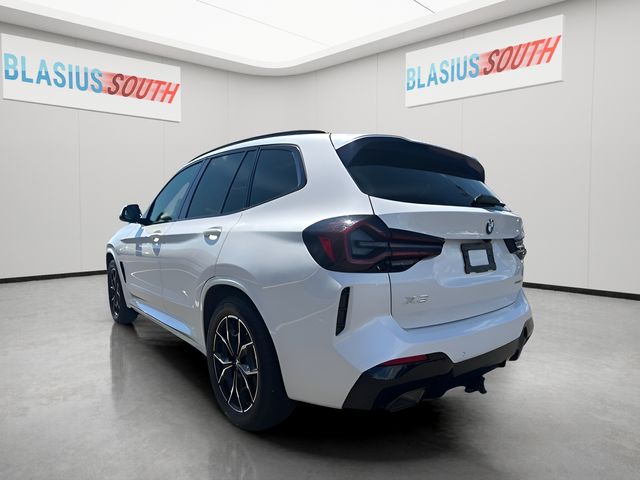 2024 BMW X3 view 5