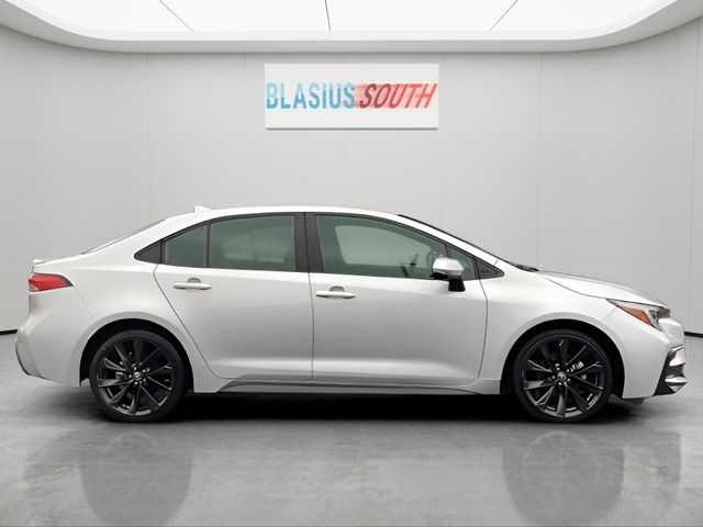 2024 Toyota Corolla view 2