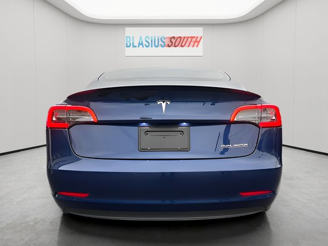 2023 Tesla Model 3 view 4