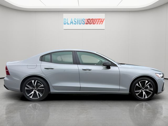 2024 Volvo S60 view 2
