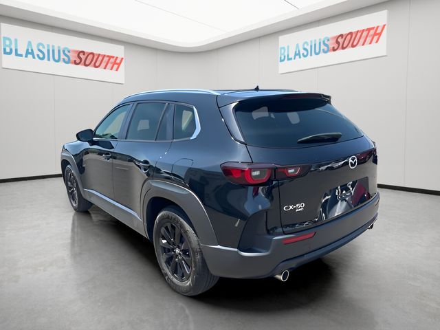 2024 Mazda CX-50 view 5