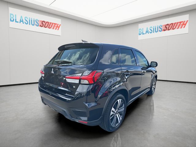 2025 Mitsubishi Outlander Sport view 3