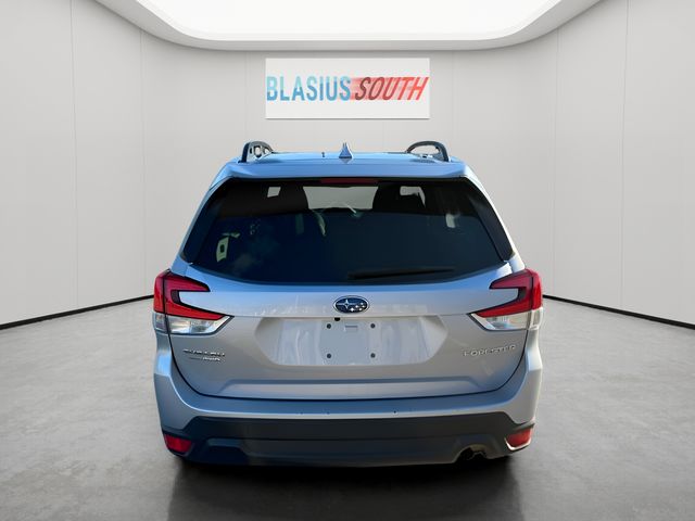 2023 Subaru Forester view 4