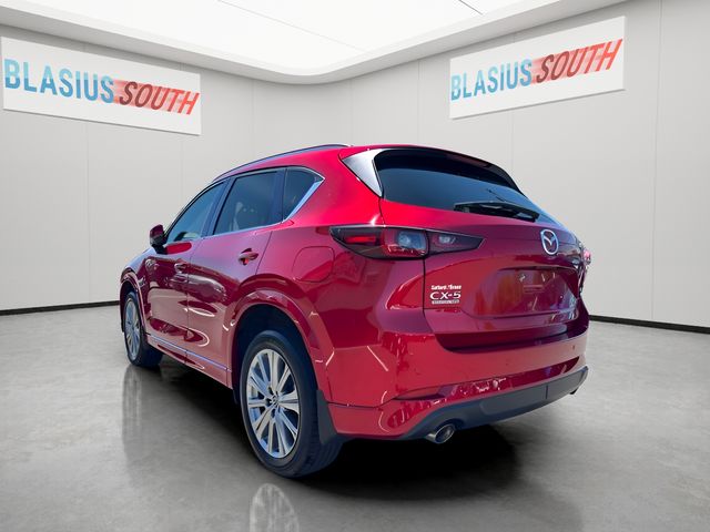 2023 Mazda CX-5 view 5