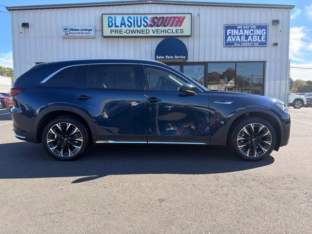 2025 Mazda CX-90 PHEV view 2