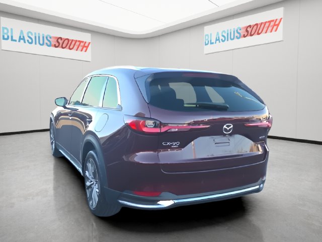 2024 Mazda CX-90 view 5