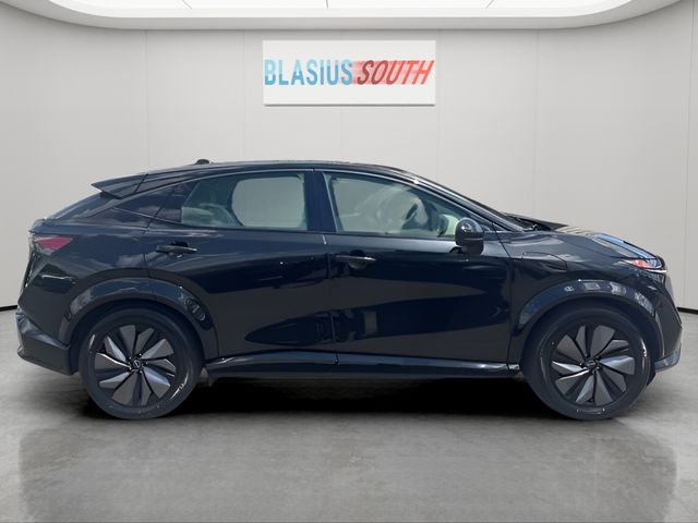 2023 Nissan Ariya view 2