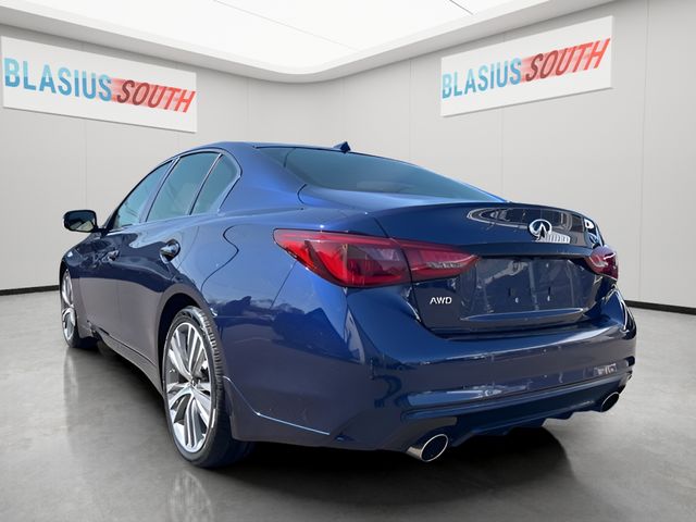 2023 INFINITI Q50 view 5